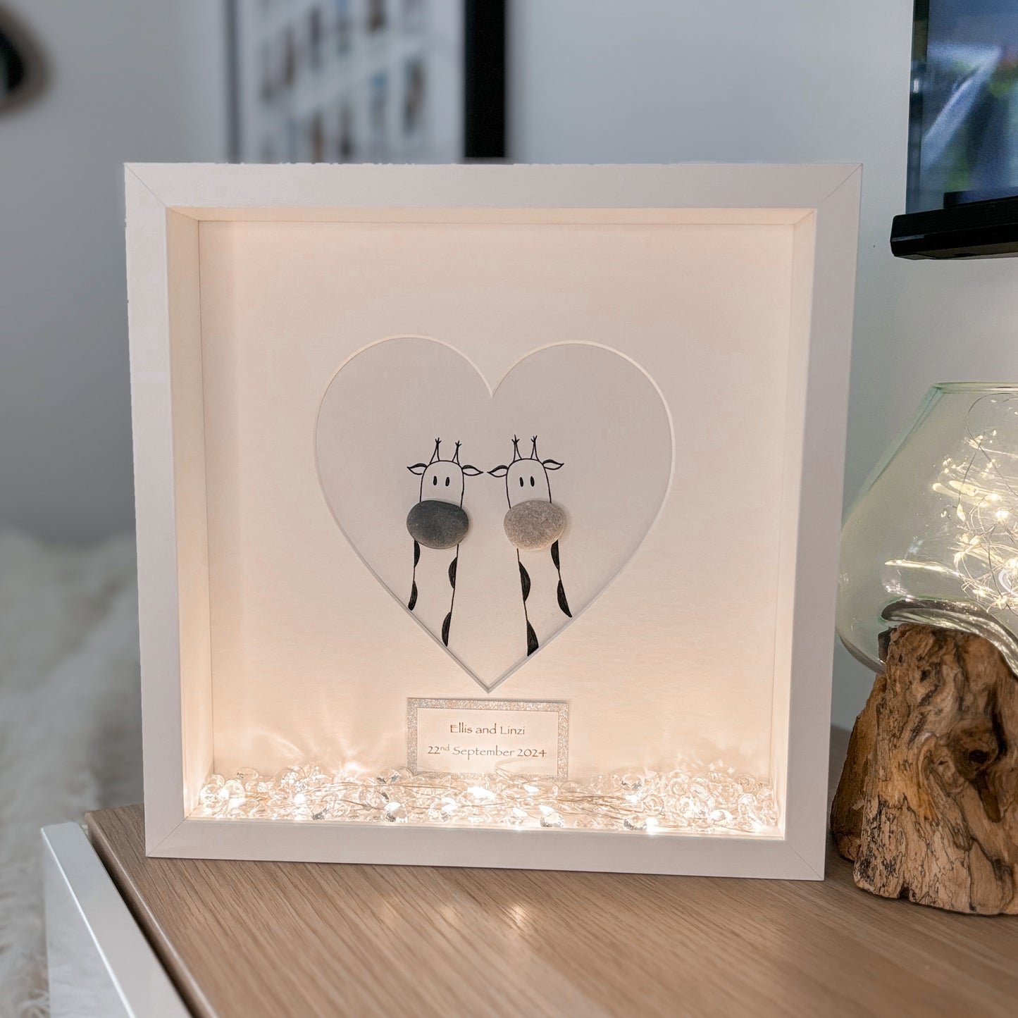 Couples giraffe pebble art picture frame